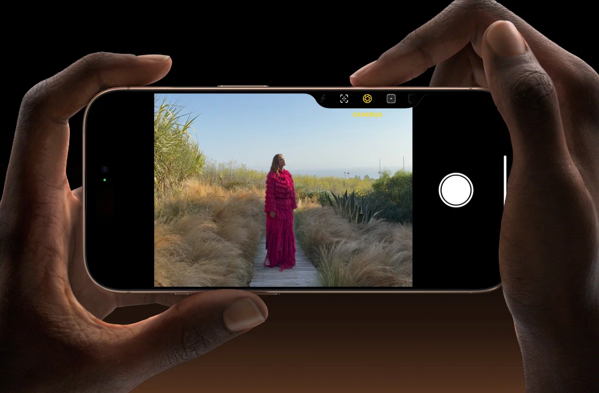 Сравнение флагманов 2025: iPhone 16 Pro против Samsung S25 Ultra