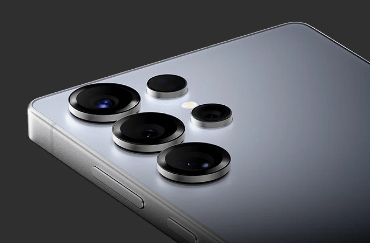 Сравнение флагманов 2025: iPhone 16 Pro против Samsung S25 Ultra